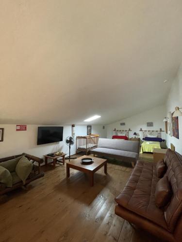 Monte Das Areias Casa De Campo Passadiço Pateo Rampa — 4-Star Luxury Hotel in Porches, Portugal