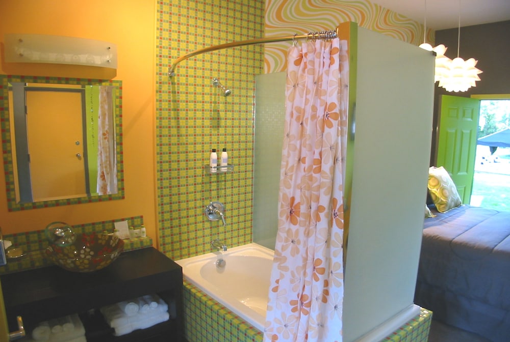 The Roxbury - photo 203