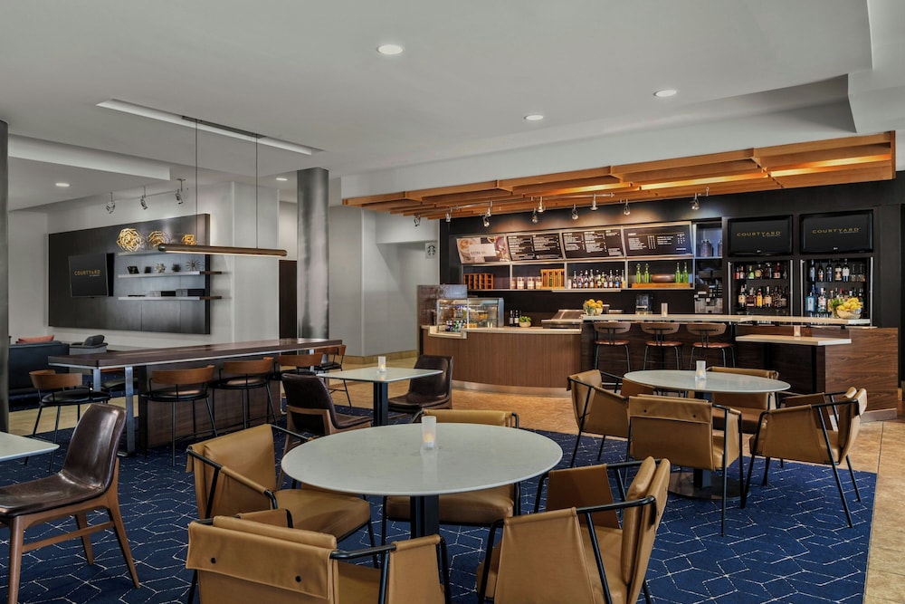Courtyard by Marriott Evansville East - photo 24