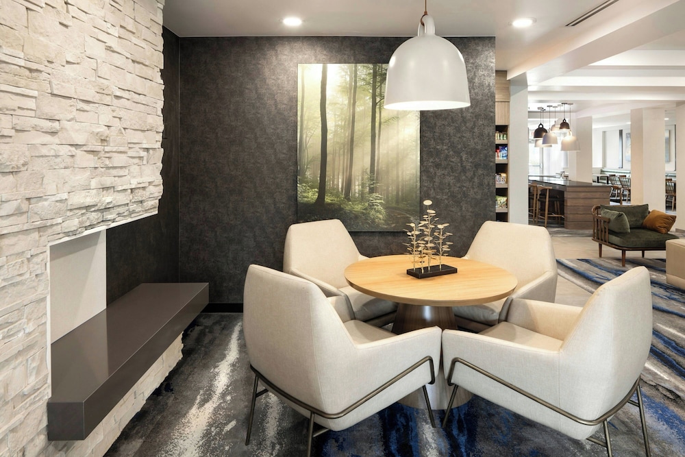 Fairfield Inn & Suites by Marriott Buffalo Airport - photo 5