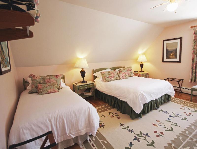 Highland Lake Inn - photo 42