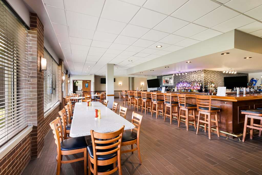 Best Western Grand Victorian Inn - photo 13