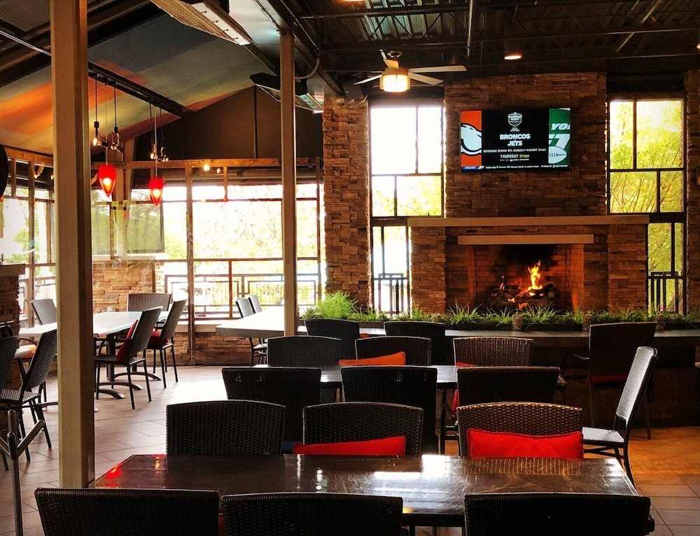 DoubleTree by Hilton Akron Fairlawn - photo 64