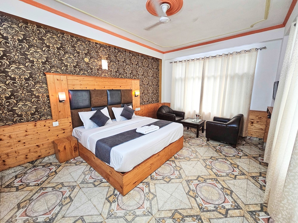 Hotel Day Night — Manali — photo 5