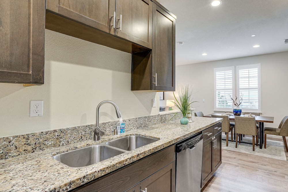 Richmond Vacation Rental: 1 Mi to Shoreline - photo 11
