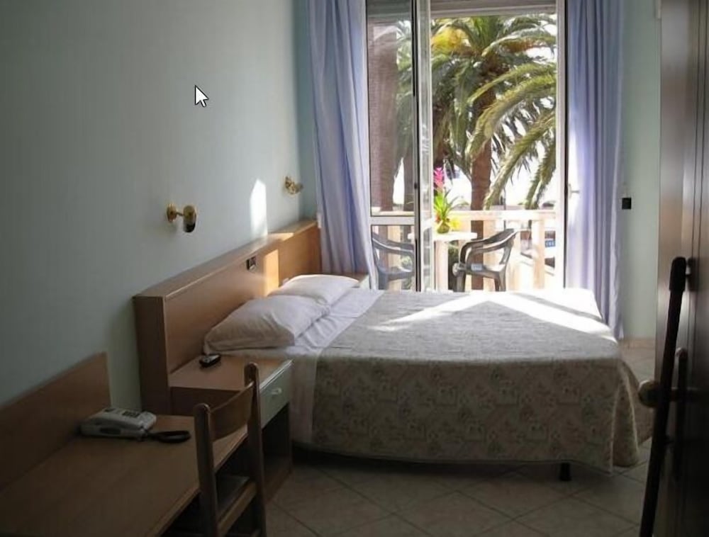 Hotel Corallo — hotel in Finale Ligure