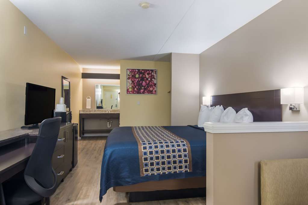 Rodeway Inn & Suites Monroeville Pittsburgh - photo 25