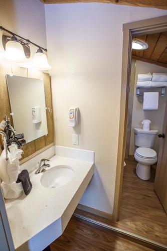 Chama Trails Motel - photo 15