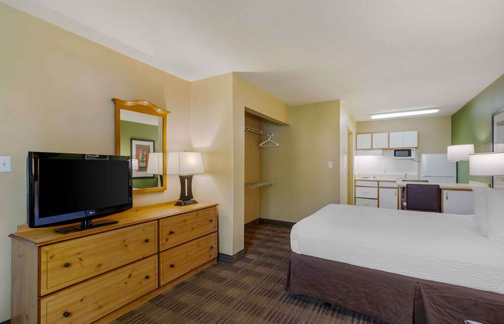 Extended Stay America Select Suites Atlanta Cumberland Mall - photo 43