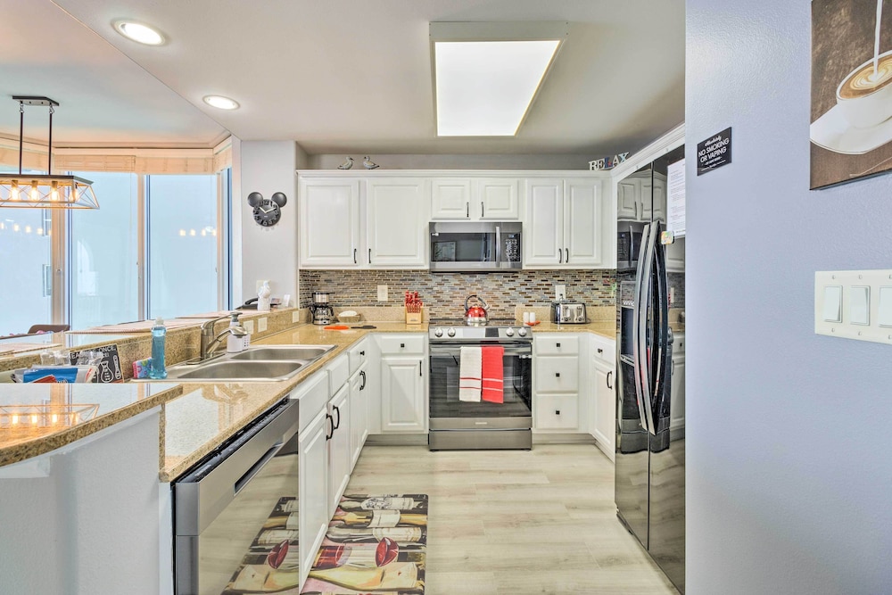 Family Resort Condo with 2 Pools 1 Mi to Disney - photo 7