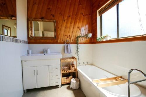 Bridgecroft House — 4-Star Luxury Hotel in Richmond, Australia