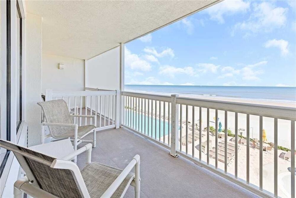 Daytona Beach Resort 306 One Bedroom Condo - photo 2