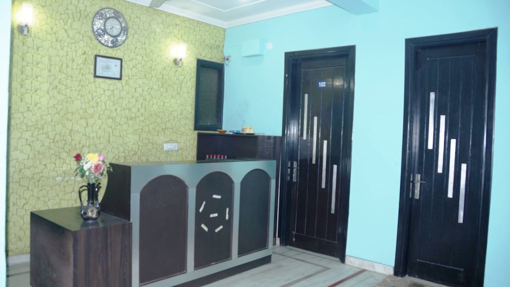 Maxfort Service Apartment