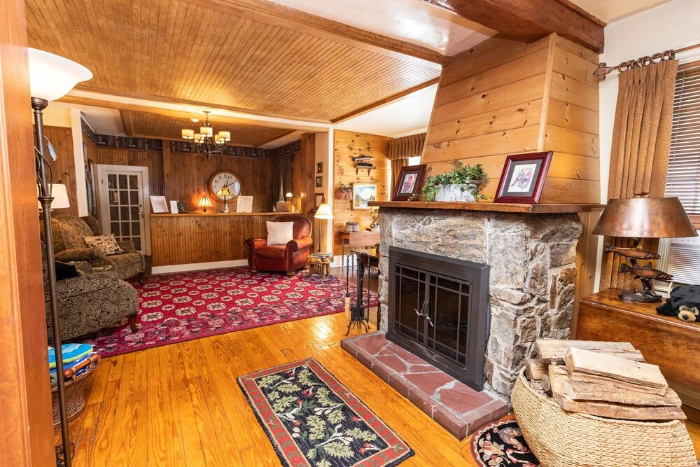 Waybury Inn - photo 2