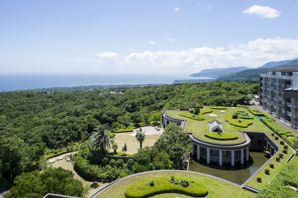 Hotel Villa Fontaine Village Izukogen in Ito, Japan
