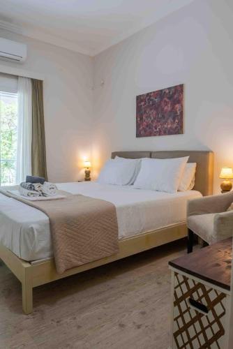 Αlpha Αthenian apartments — 4-Star Luxury Hotel in Athens, Greece