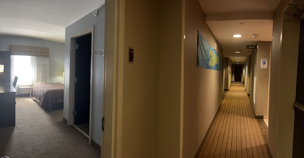 Cresthaven Inn JFK - photo 26