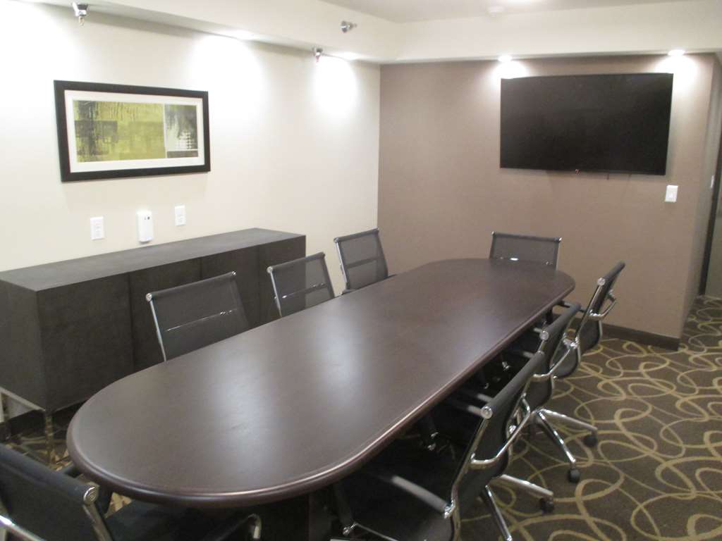 Best Western Harvest Inn & Suites - photo 27
