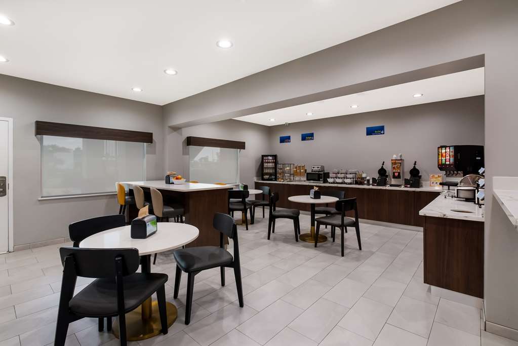 Best Western La Place Inn - photo 26