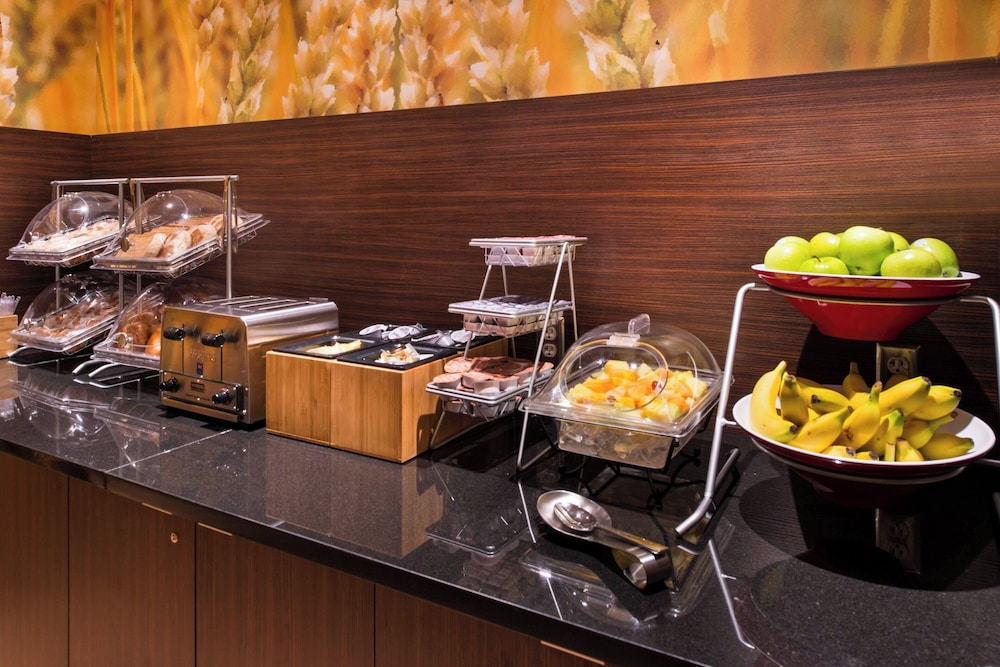 Fairfield Inn & Suites Utica - photo 27