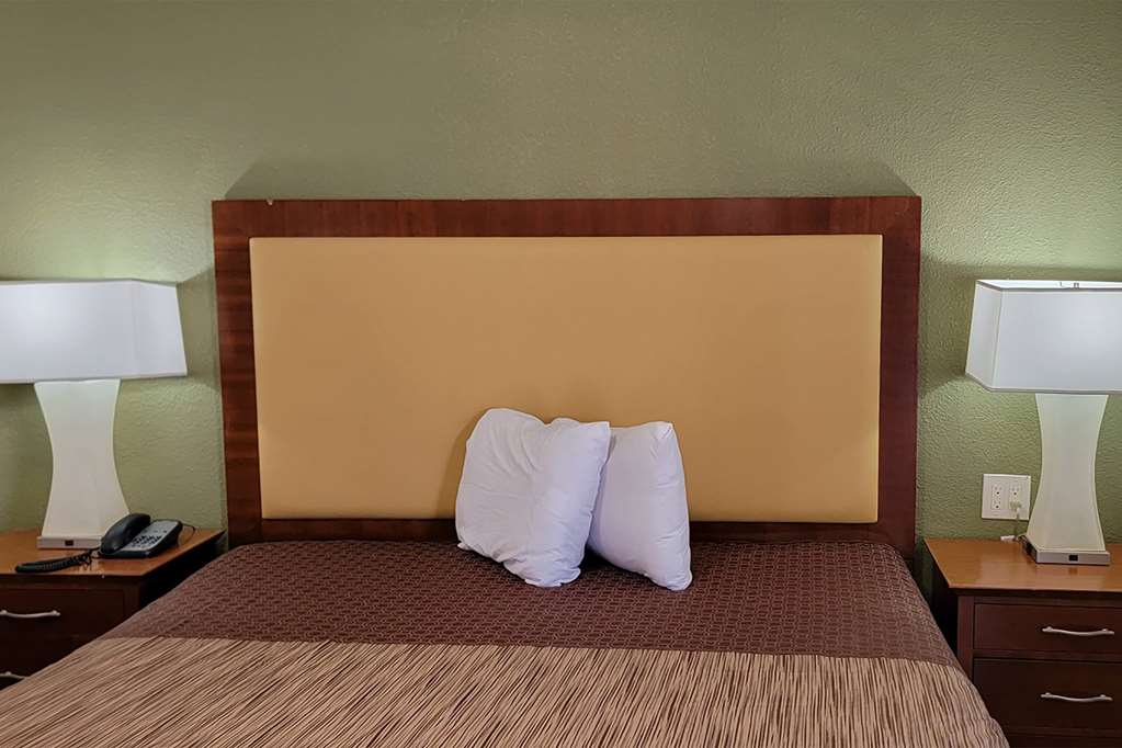 Super 8 by Wyndham El Centro North - photo 7