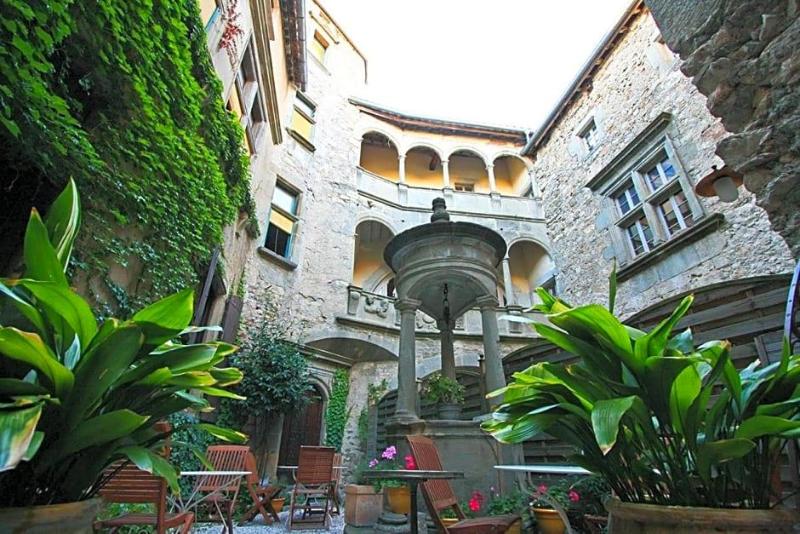 H Otel Restaurant D Alibert — hotel in Caunes-Minervois