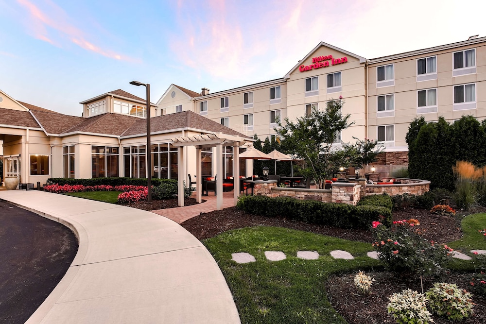 Hilton Garden Inn Melville - featured photo