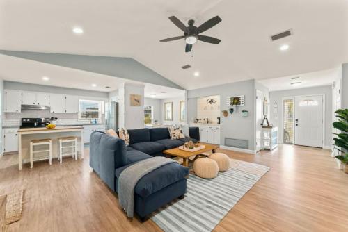 Summer Breeze Heated Pool 4 min to Mayo in Jacksonville, United States