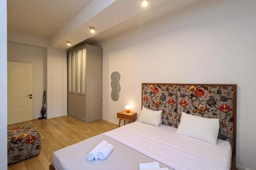 Modern Central Apt Near Stamba By Wehost