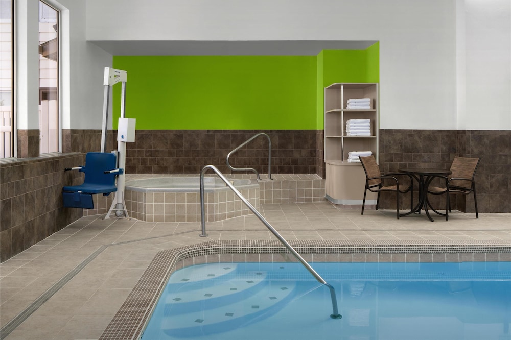 Hampton Inn Butte - photo 24