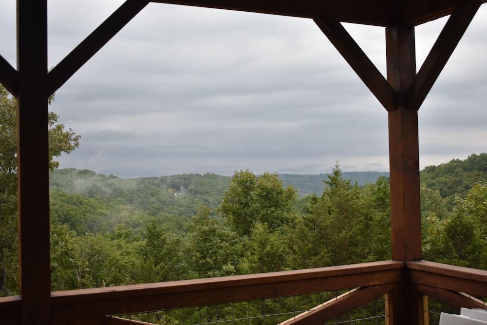 Bear Creek Lodge Cabin Resort - photo 59