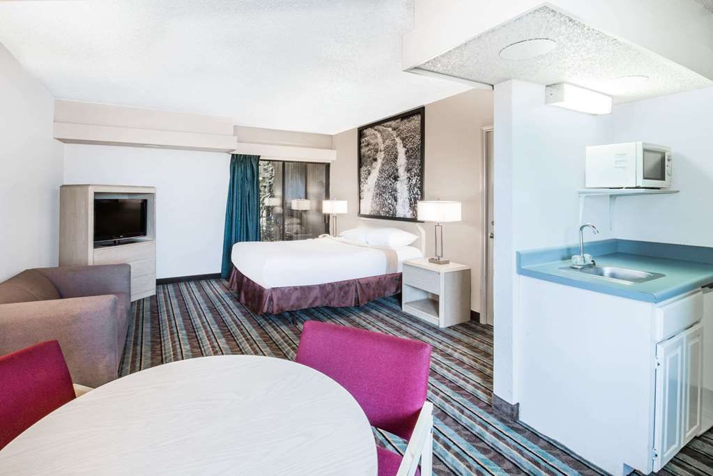 Republic Hotel of Ozona - photo 16