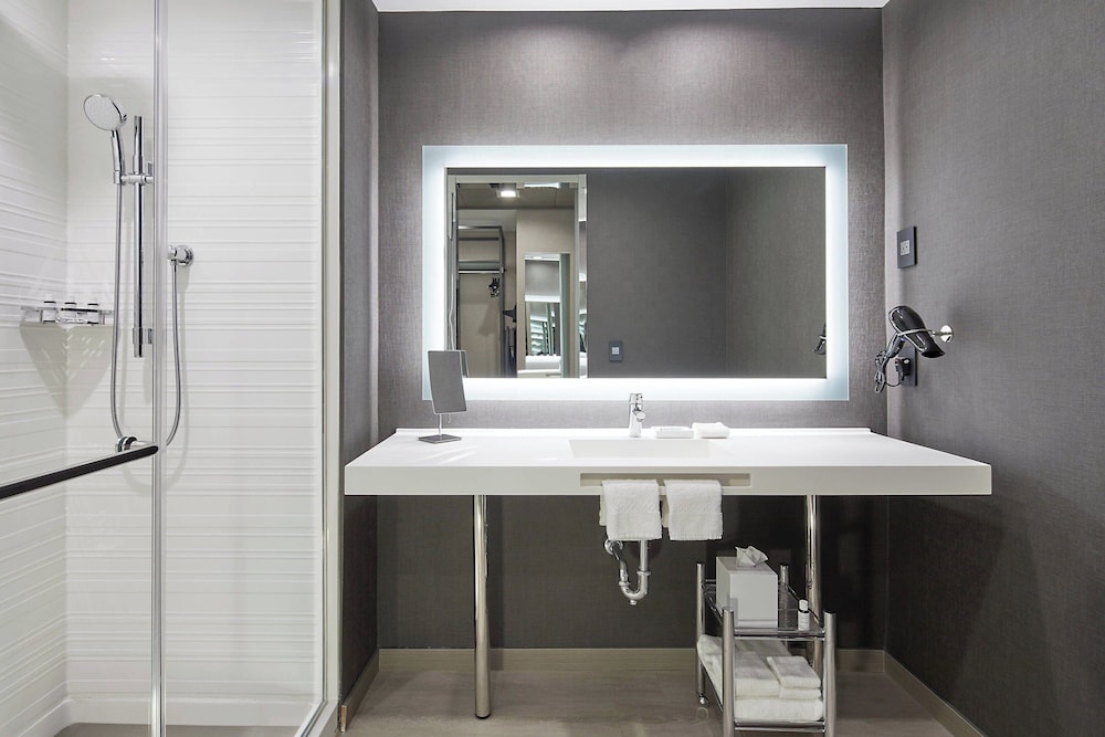 AC Hotel by Marriott Tuscaloosa Downtown - photo 18