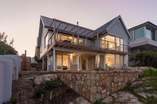 Sunridge Aan Zee Onrus Beach Villa — 4-Star Luxury Hotel in Hermanus, South Africa