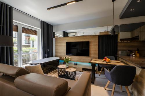 Sky Home Ilumino Apartment Centrum Parking Klimatyzacja Dostep Na Kod — 4-Star Luxury Hotel in Lodz, Poland