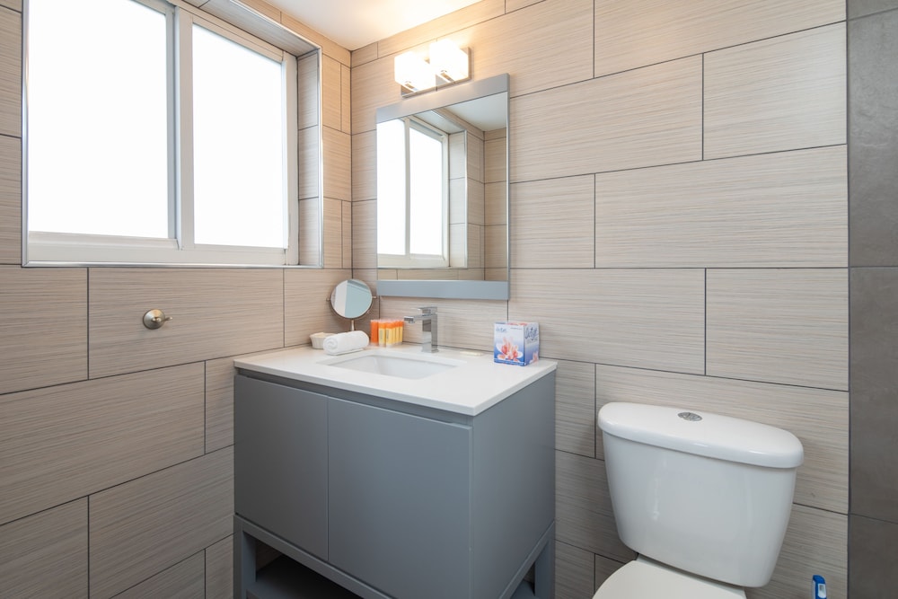 Pompano Suites by the Beach - photo 51