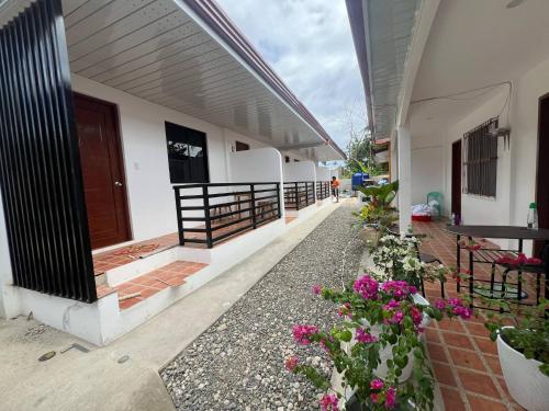 L G Tourists Inn — Moalboal