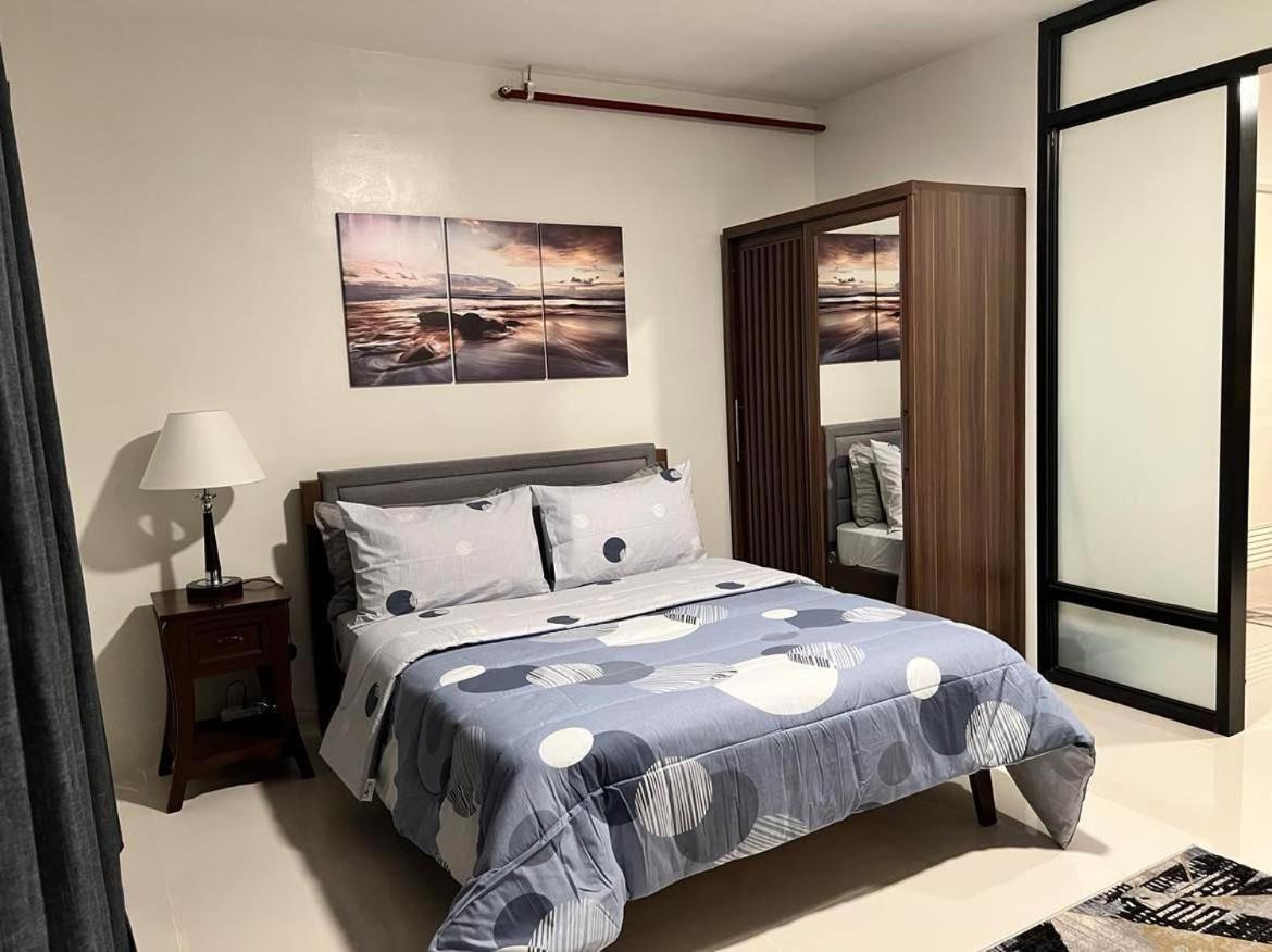 7F Majorca Camella Manors Bacolod Condo — 4-Star Luxury Hotel in Bacolod, Philippines