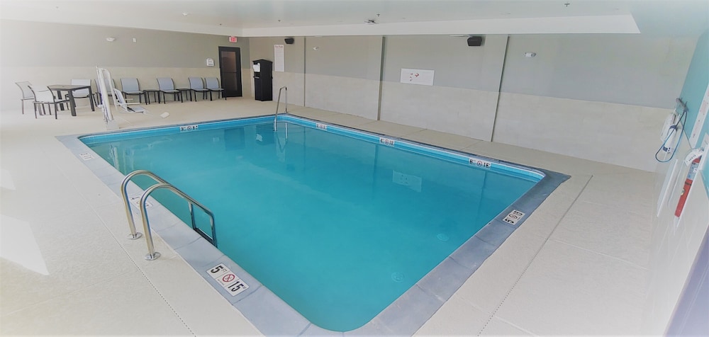 avid hotel Perry National Fairground Area by IHG - photo 15