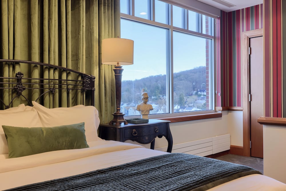 The Executive Suites and Venue - photo 44
