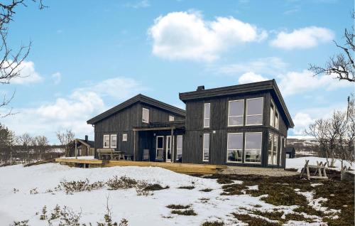 Cozy Home In Ålen With Wifi — 4-Star Luxury Hotel in Alen, Norway