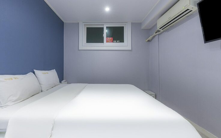 Chungju Healing Self Check in Motel in Waegwan, South Korea