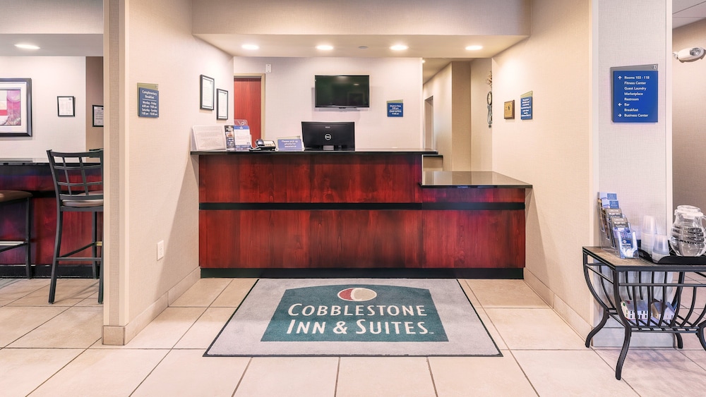 Cobblestone Inn & Suites Durand - photo 50