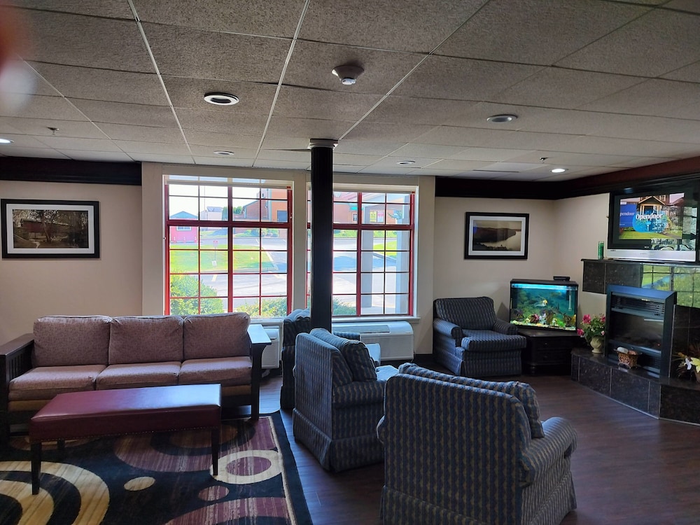 Red Roof Inn Lancaster - photo 3