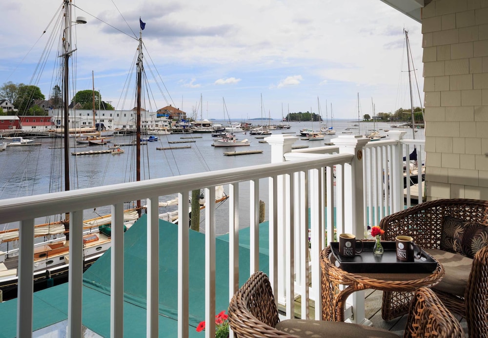 Grand Harbor Inn - photo 20