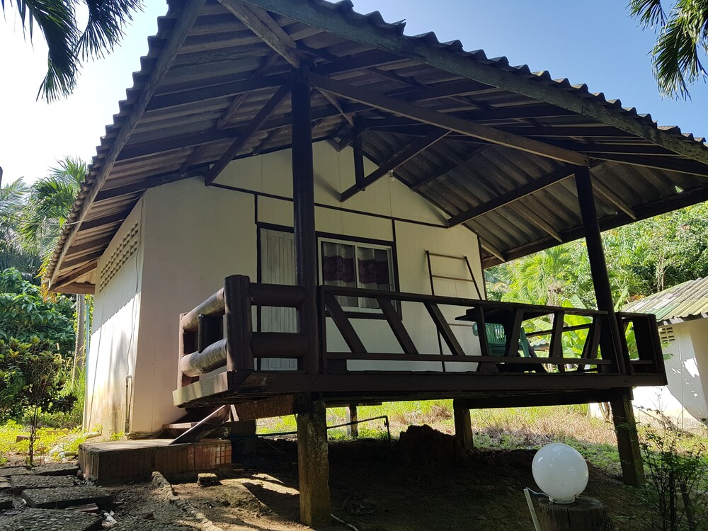 Pankabay Resort - carbon neutral hotel in Satun