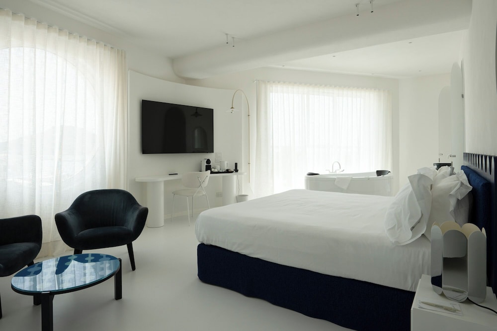 Calea Boutique Hotel in Bacoli, Italy