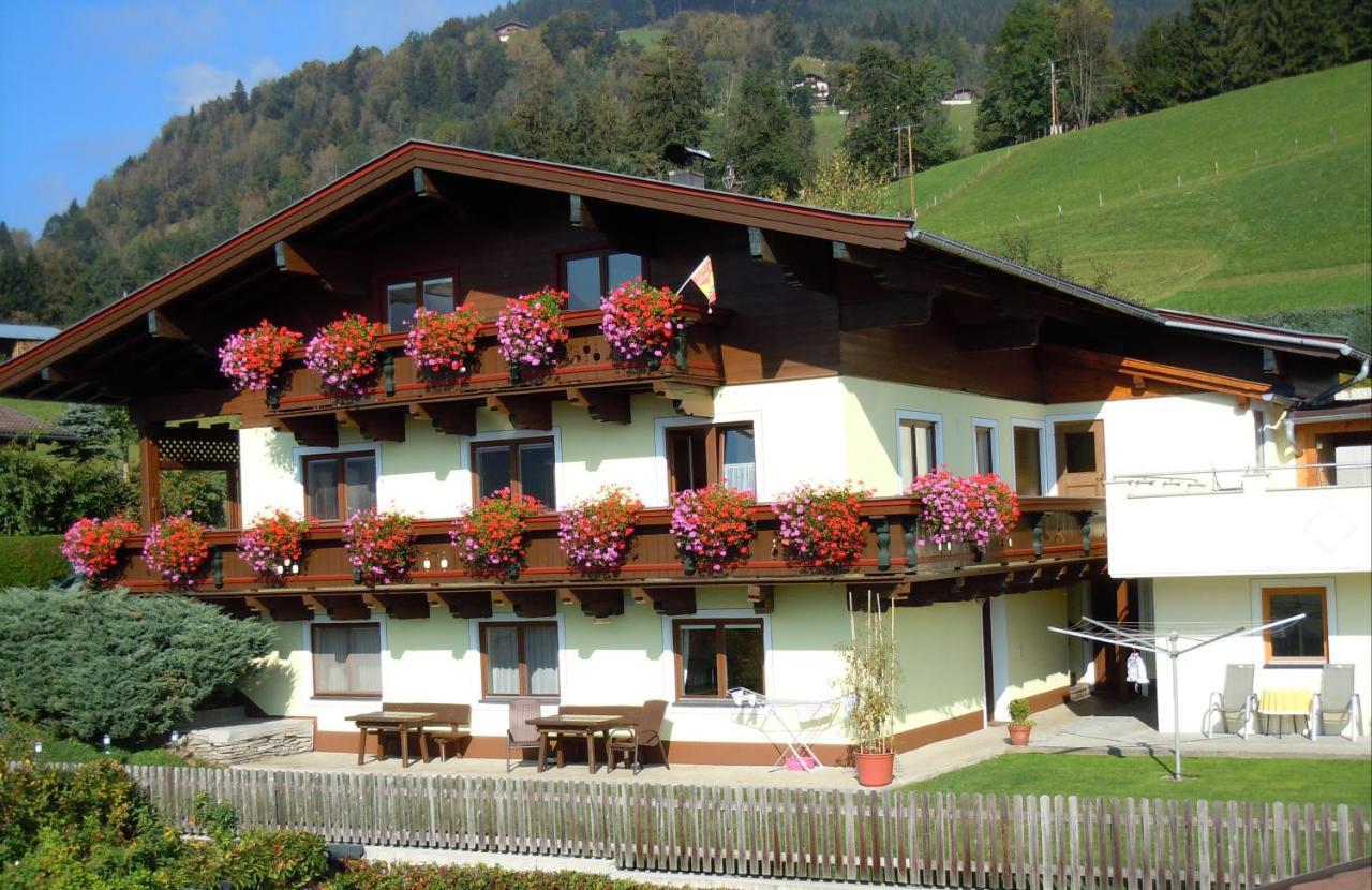 Appartement Perfeller — 4-Star Luxury Hotel in Piesendorf, Austria