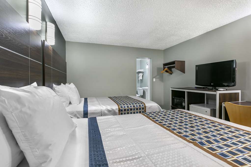 Rodeway Inn Bristol near Sesame Place - photo 23
