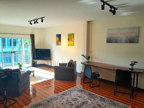 Spacious Two Storey Townhouse — 4-Star Luxury Hotel in Pai, Thailand